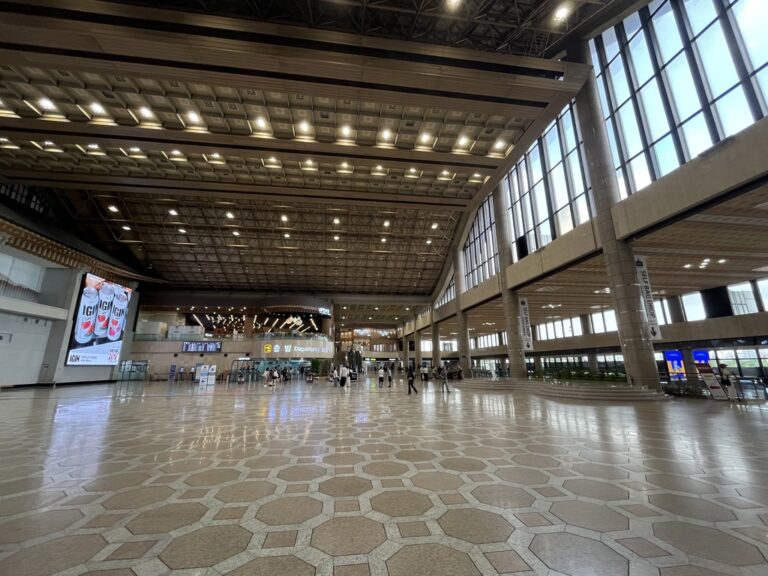 ソウル金浦空港の国際線ターミナルを解説！暇つぶしスポットやアクセスも紹介！ | ひろたかブログ